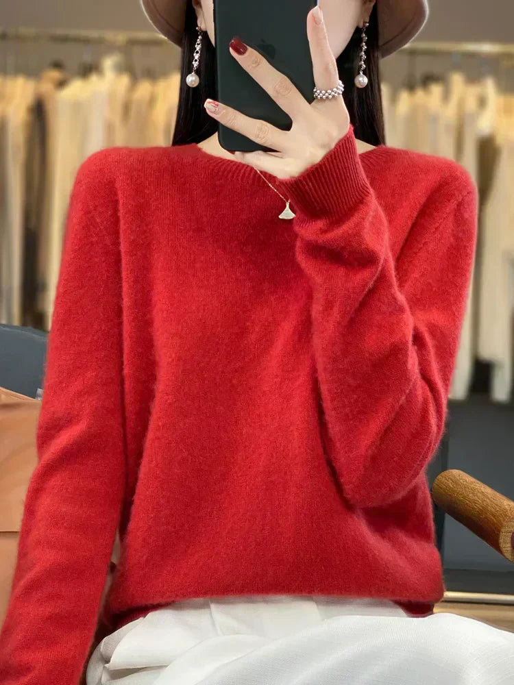Cozy Women's Merino Wool Crew Neck Winter Sweater