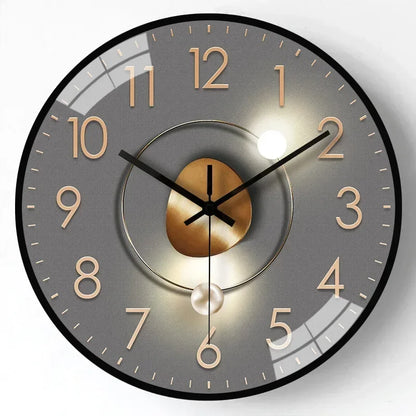 Quiet Traditional Wall Clock For Home And Office