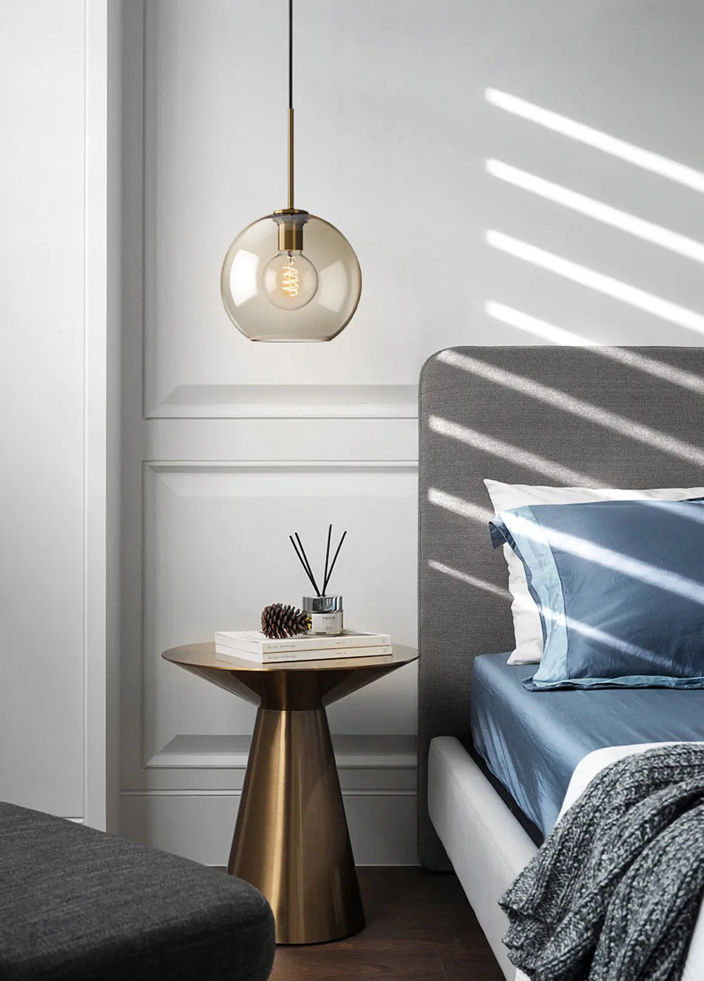 Sleek Metal LED Pendant Lamp