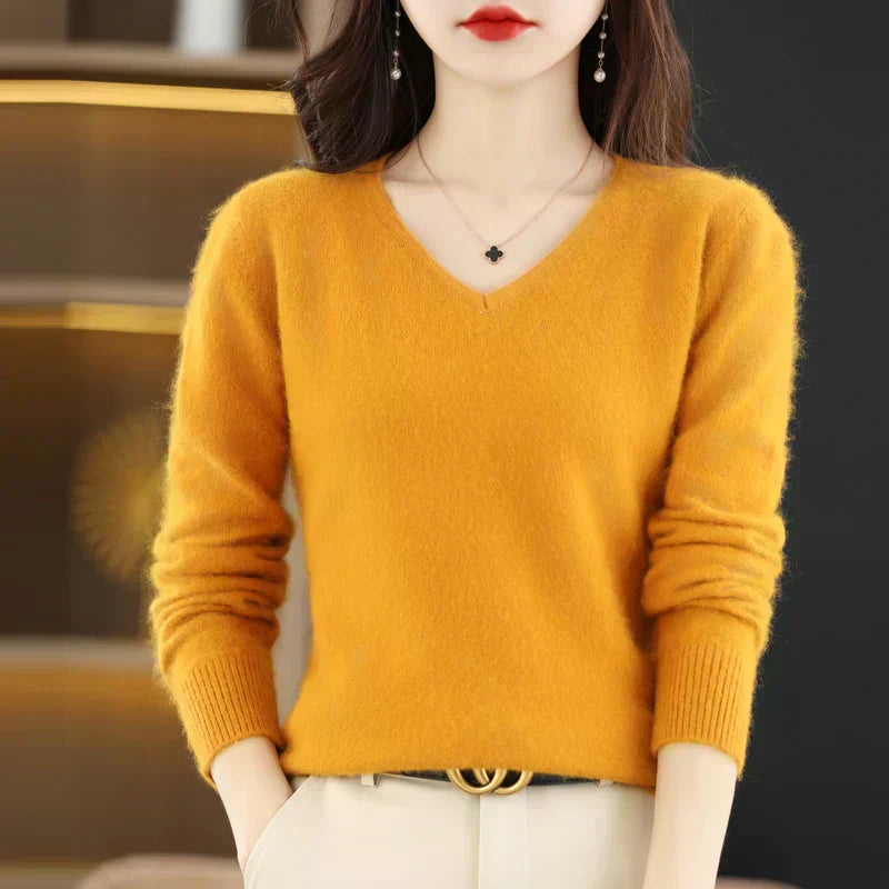 Luxurious Women's Cashmere V Neck Slim Fit Sweater