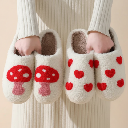 Comfy Women's Heart Pattern Soft House Slippers