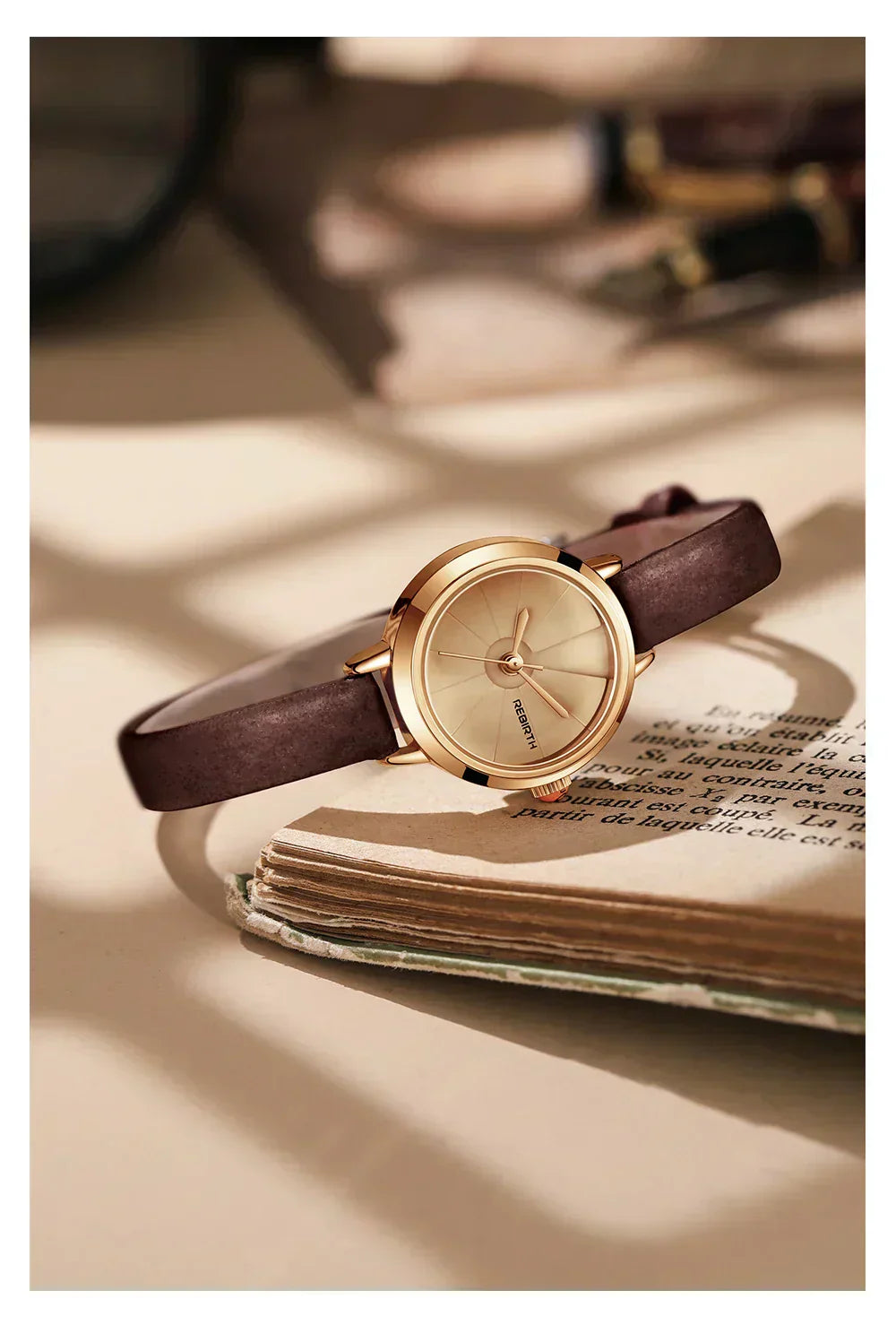 Classic Small Leather Watch for Ladies