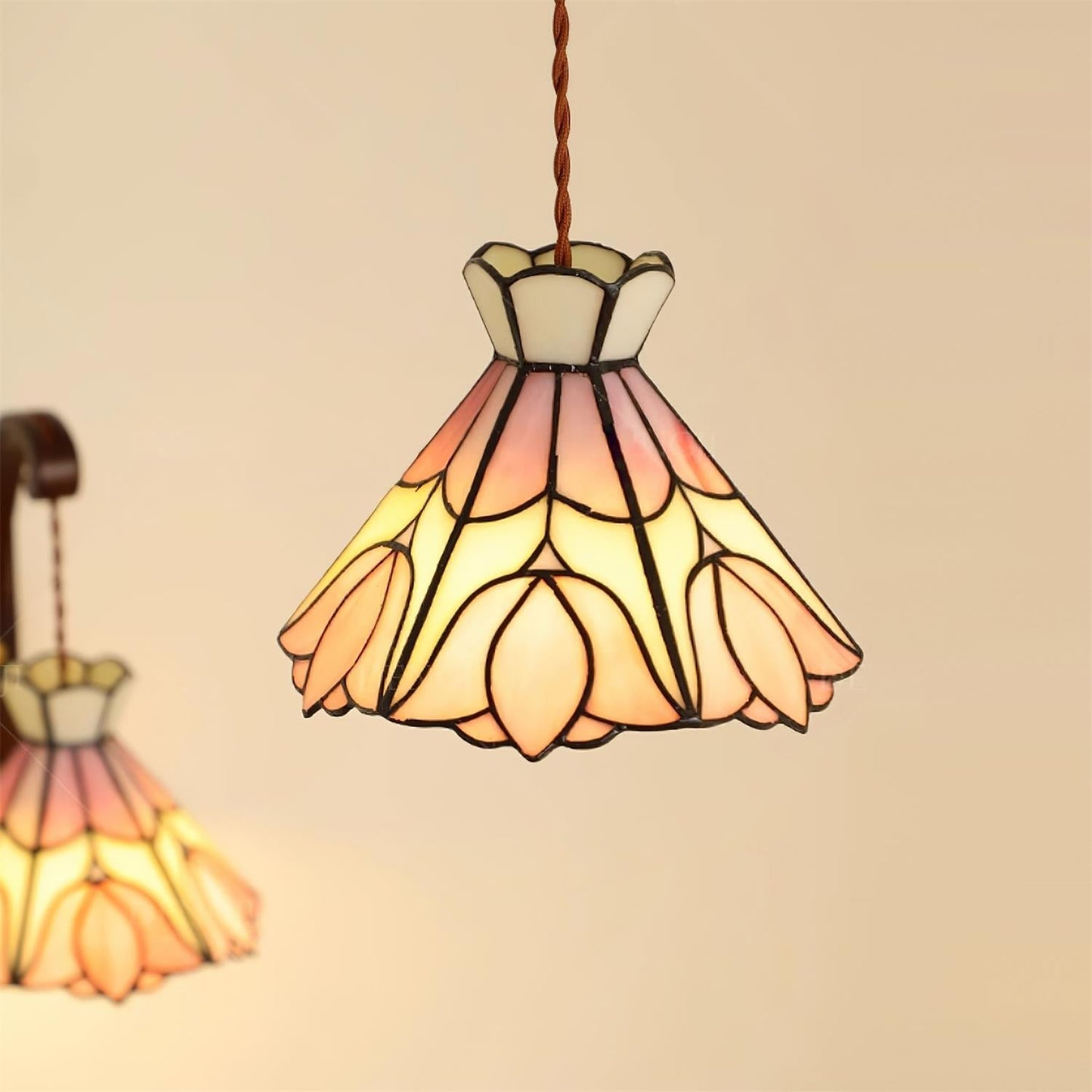 Sadena Tiffany Pendant Lamp 4
