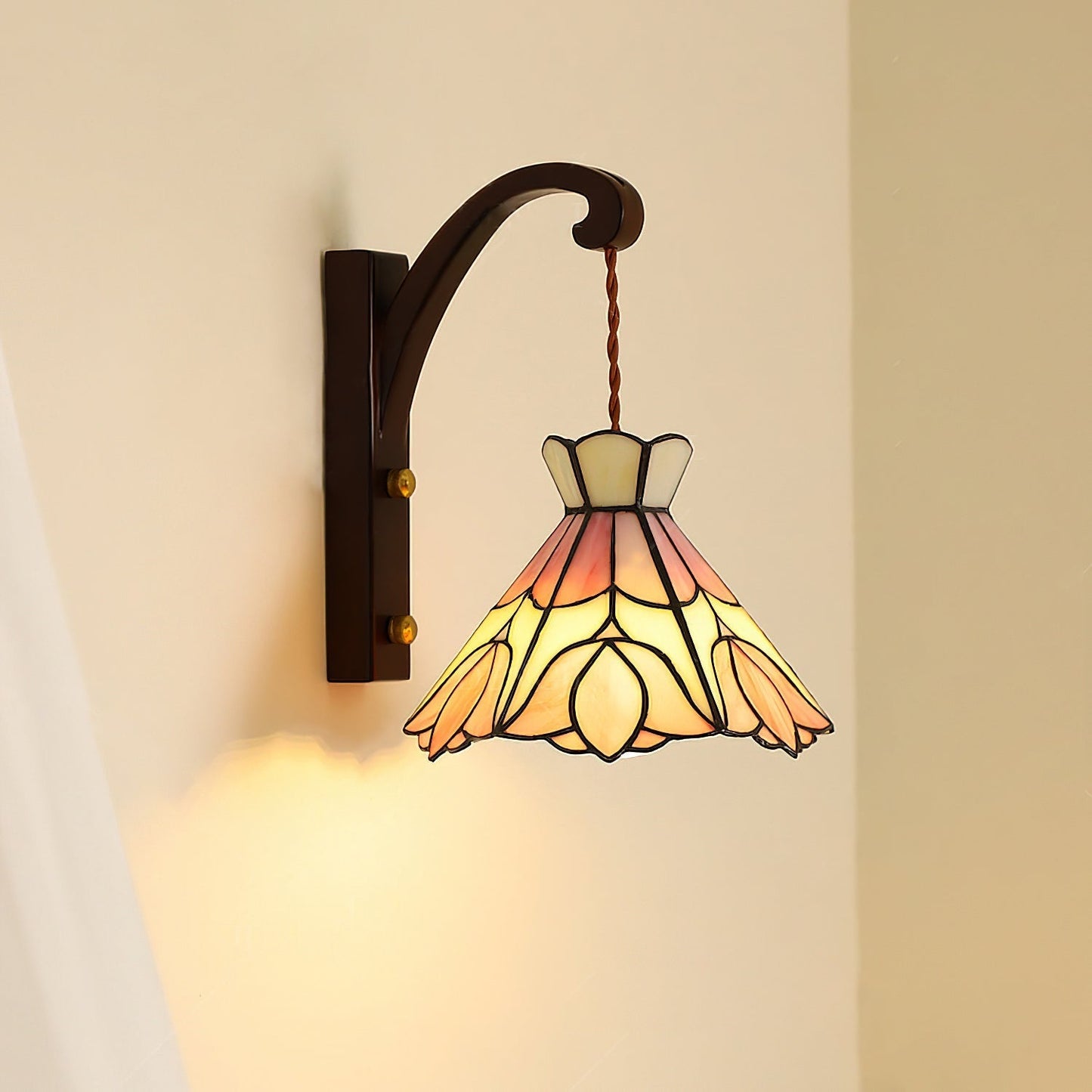 Sadena Tiffany Wall Lamp 5