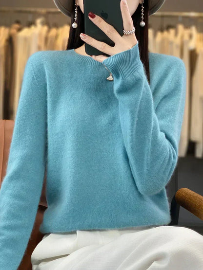 Cozy Women's Merino Wool Crew Neck Winter Sweater