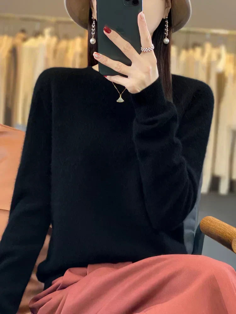 Cozy Women's Merino Wool Crew Neck Winter Sweater