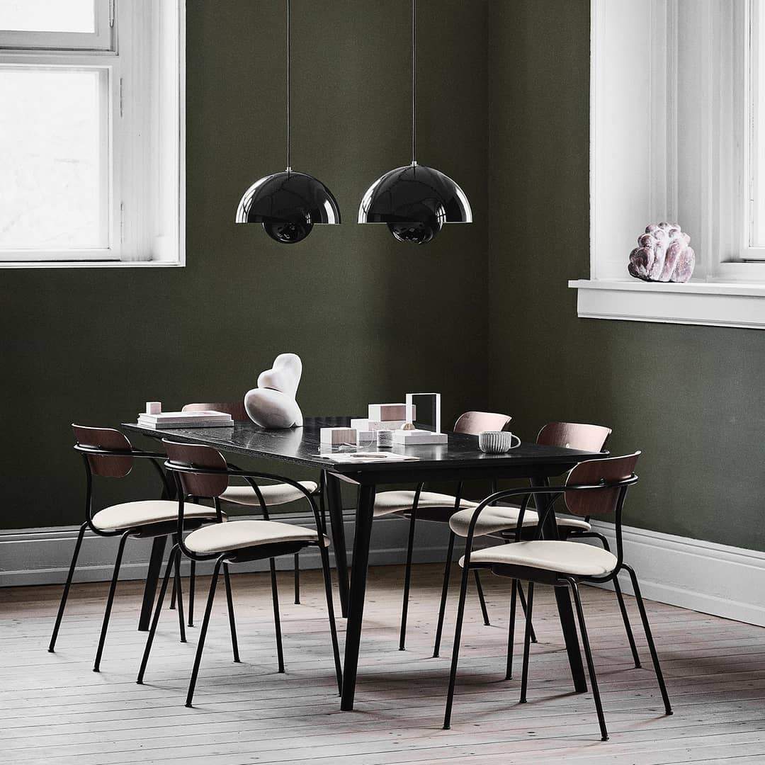 Modern LED Pendant Light with Adjustable Height