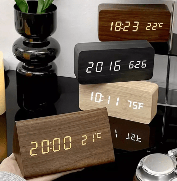 Simple LED Sound Alarm Clock Radio