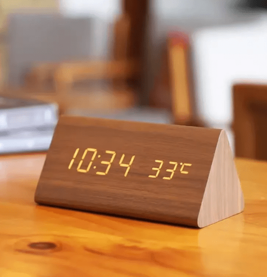 Simple LED Sound Alarm Clock Radio - Lusomart