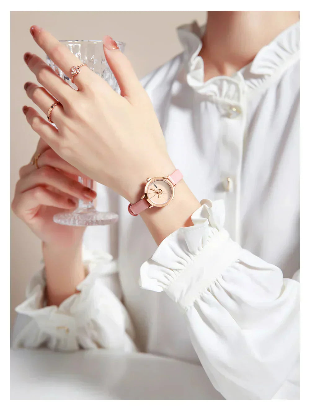 Classic Small Leather Watch for Ladies
