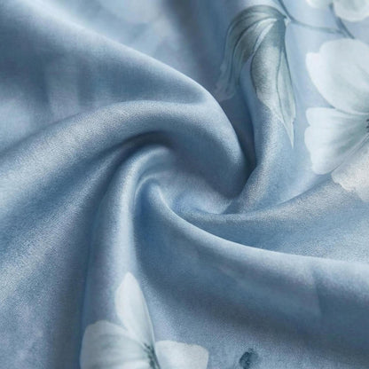 Calm Blue Floral Pattern Bedding Set
