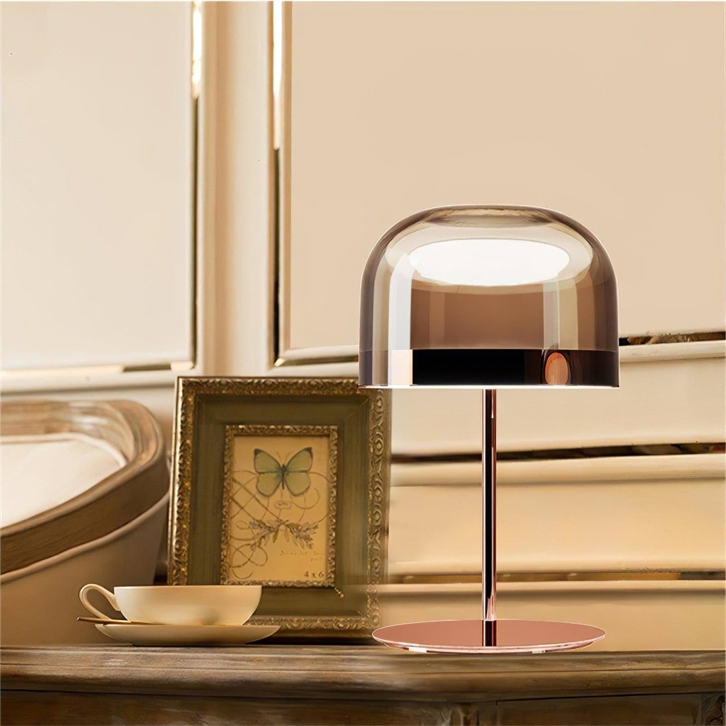 SereneGlow - Table Lamp with Harmonious Design and Gentle Light Spread 8