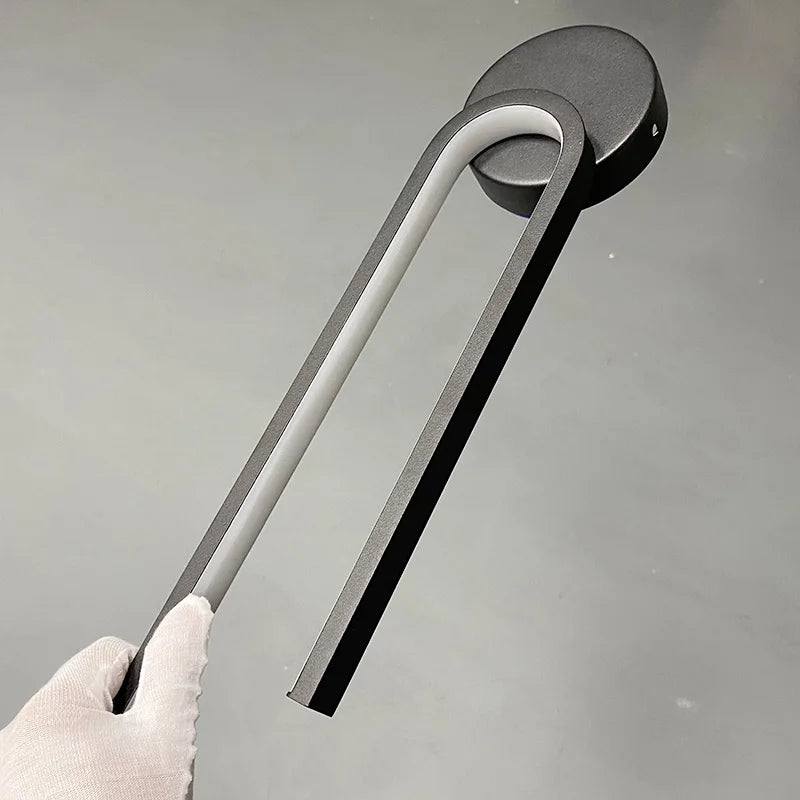 Contemporary LED Wall Light