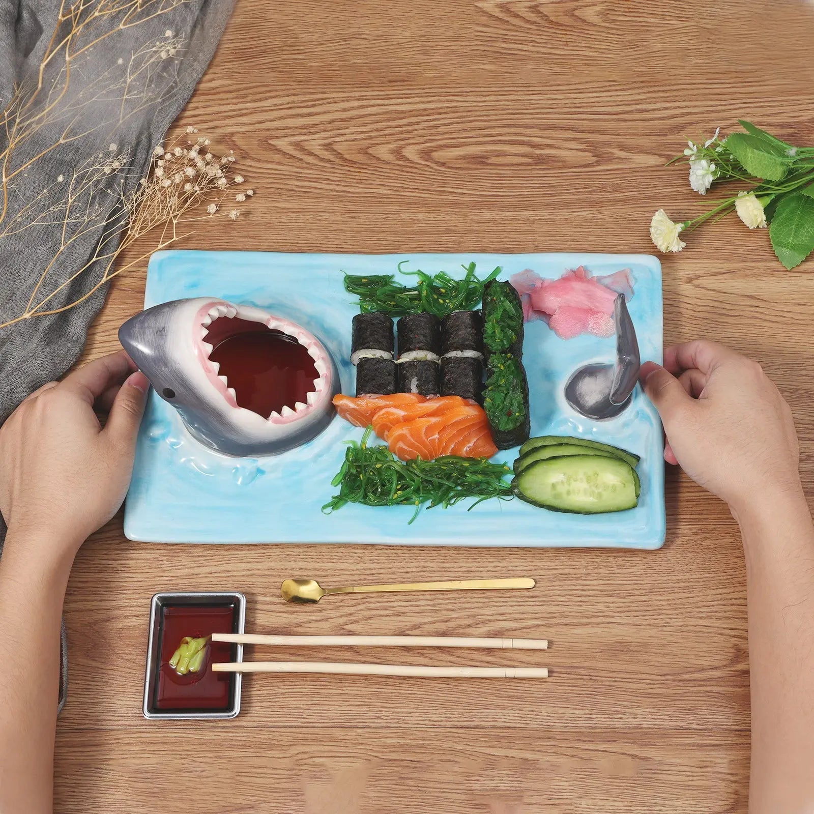 SharkiePlate™ - Ceramic Shark Mouth Plate Inovessa