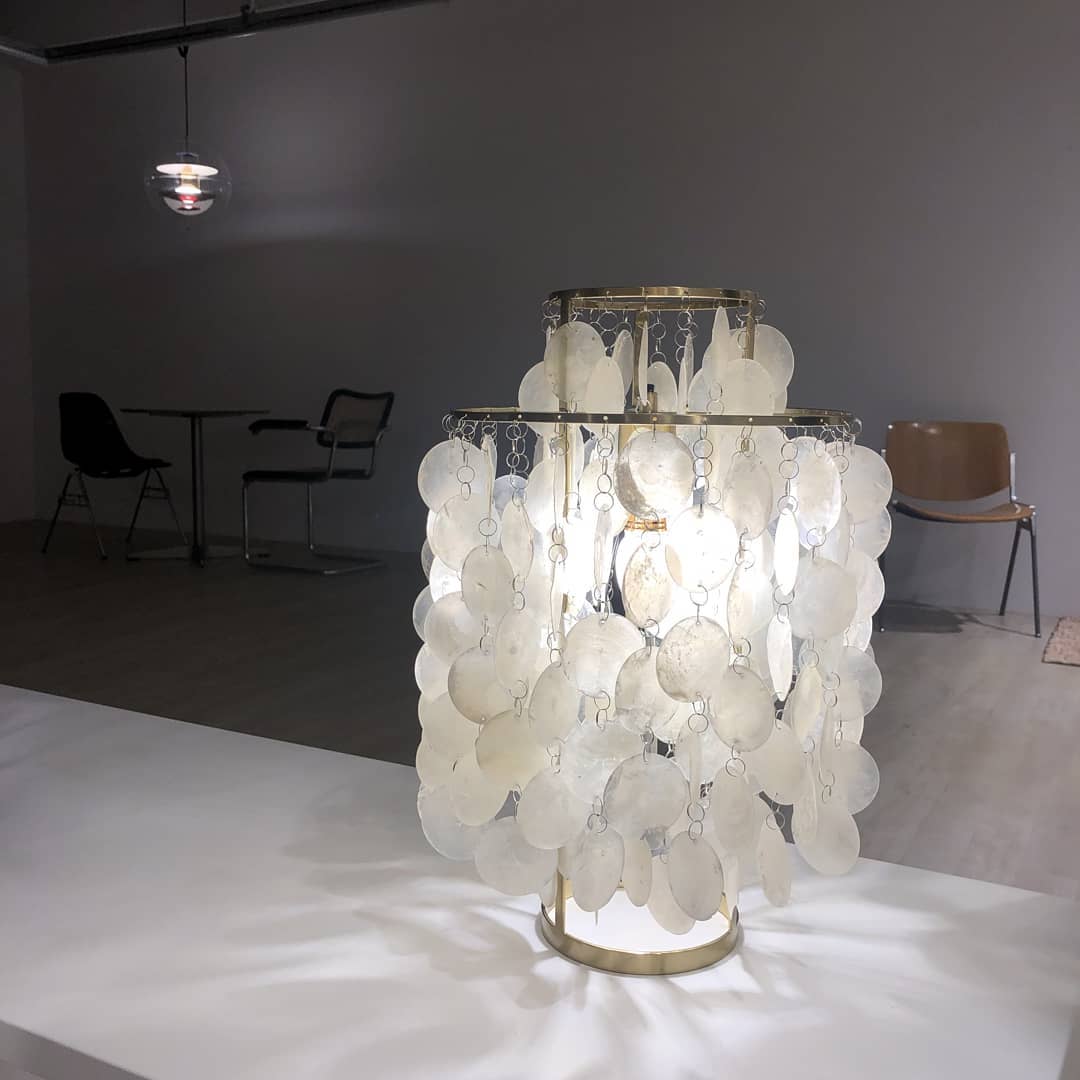 ShellLuxe - Table Lamp with Graceful Seashell Form and Comfortable Glow 4