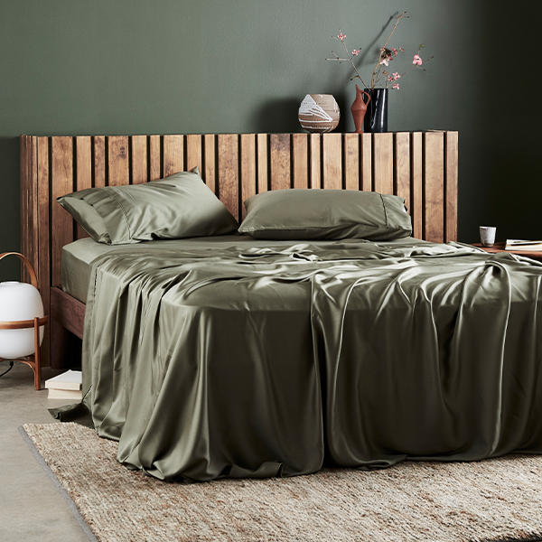 Breathable Bamboo Silk Soft Cooling Bed Sheet