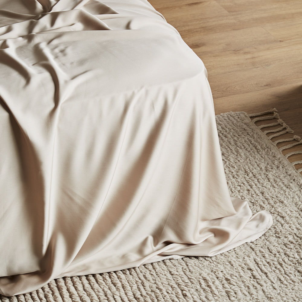 Breathable Bamboo Silk Soft Cooling Bed Sheet
