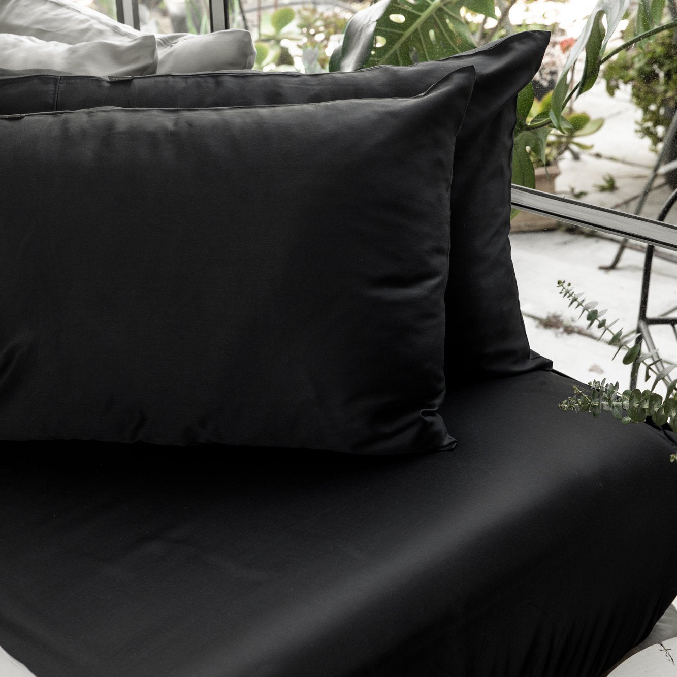Soft Bamboo Breathable Pillowcase Set For Cooling Comfort