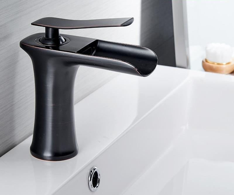 Luxury Chrome Dual Handle Sink Faucet