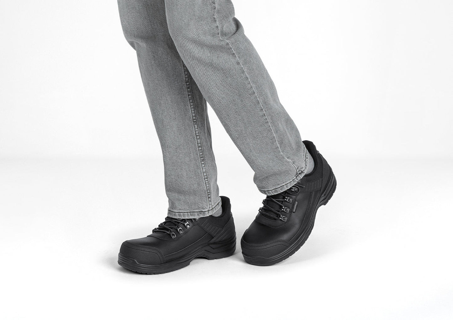 SlateGuard | Durable Waterproof Safety Shoes with Slip-Resistant Sole 1