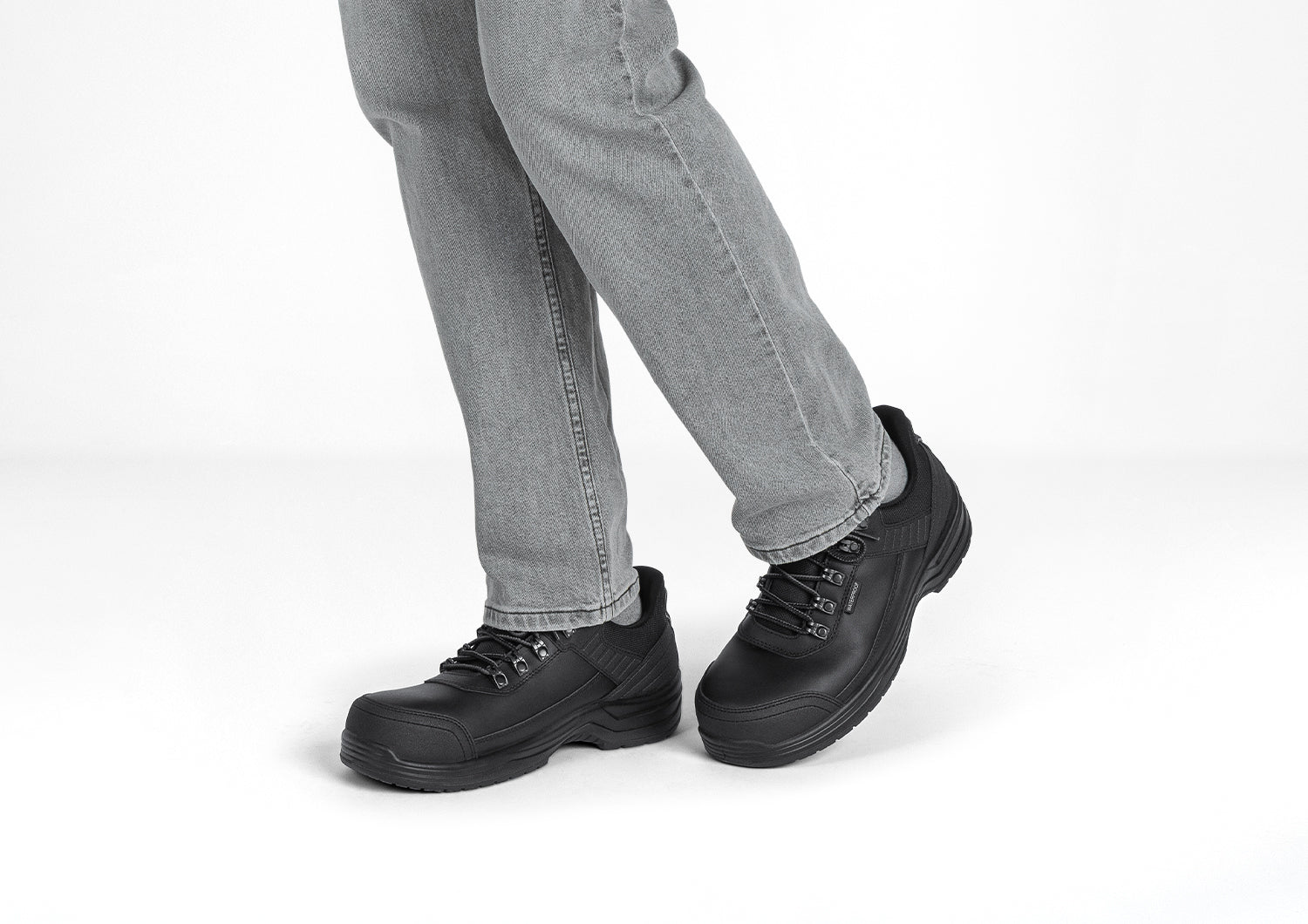SlateGuard | Durable Waterproof Safety Shoes with Slip-Resistant Sole 1