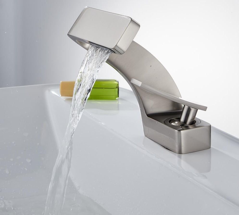 Contemporary Curved Faucet - Sleek Water Flow