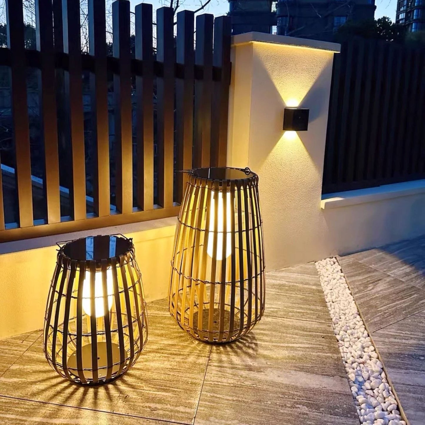 Bright Solar Powered Yard Lamp - Lusomart