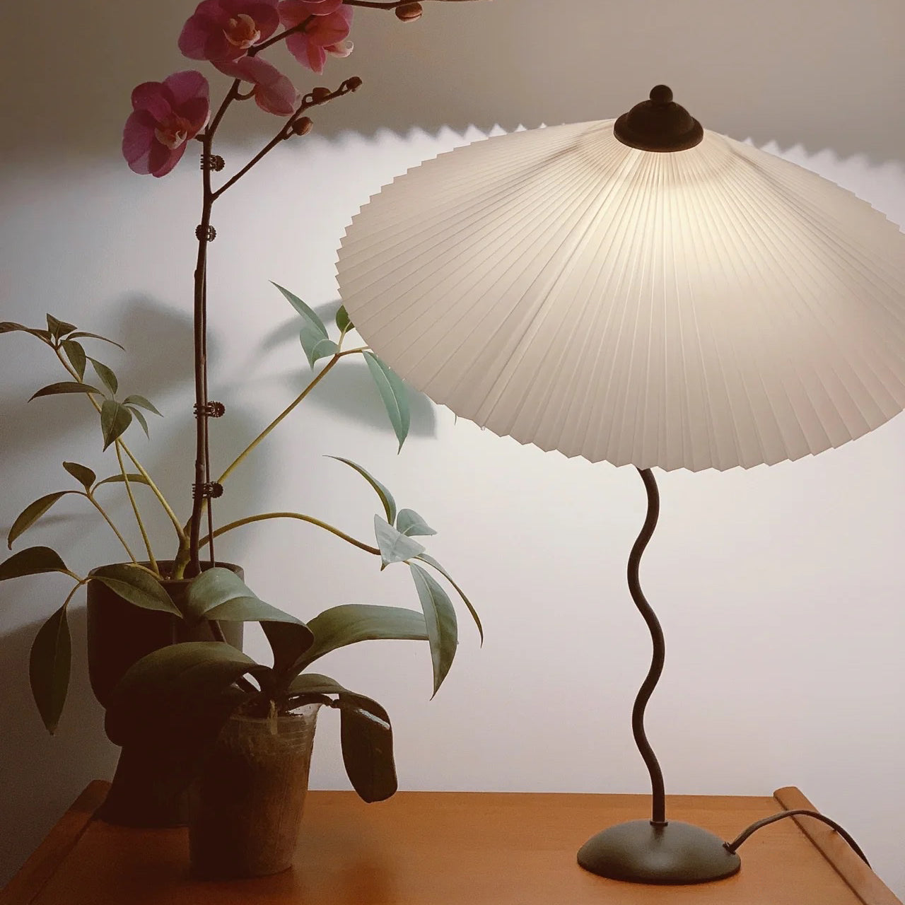 Soft Fold Shade Modern Table Light
