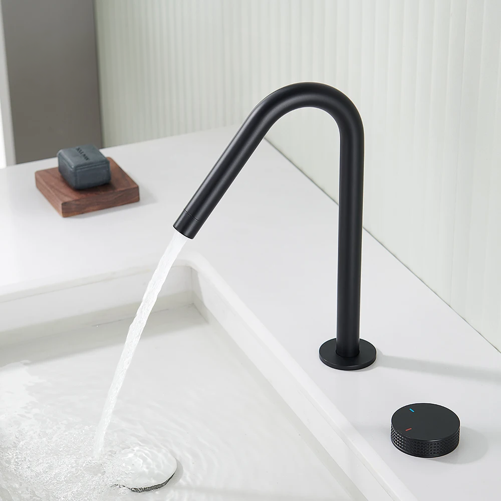 Modern Single Handle Kitchen Faucet with Rotating Spout - Lusomart