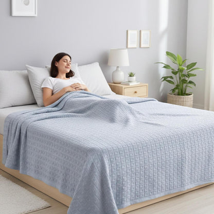 Lightweight Breathable Summer Quilt Blanket