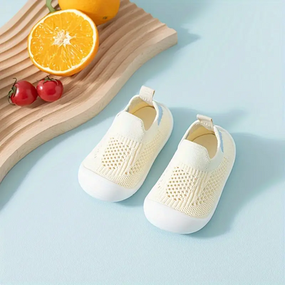 StepEase – Flexible Barefoot Sneakers for Kids 12