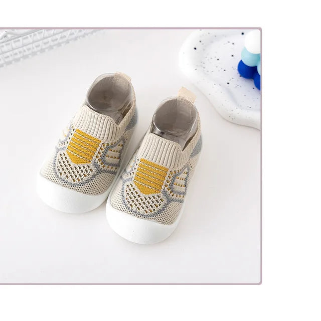 Stylish Toddler Shoes for Indoor and Outdoor - Comfortable Non-Slip Baby Shoes, Sizes 20 to 26