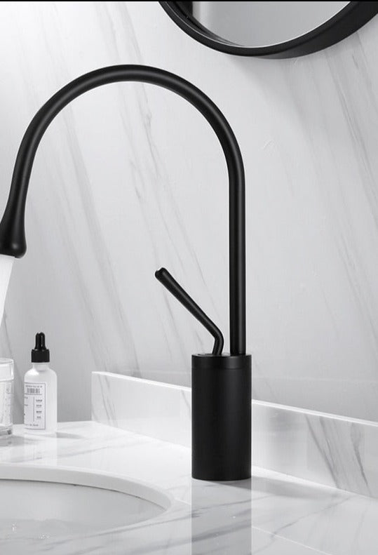 Stylish Bathroom Faucet - Sleek Rotating Tap Design