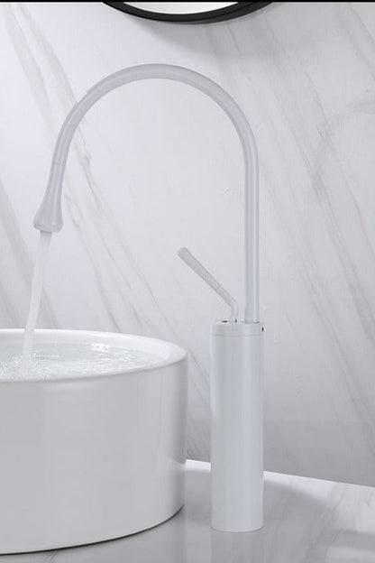 Stylish Bathroom Faucet - Sleek Rotating Tap Design