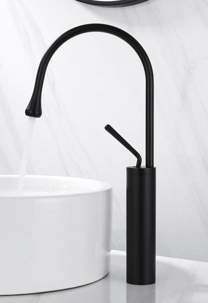 Stylish Bathroom Faucet - Sleek Rotating Tap Design