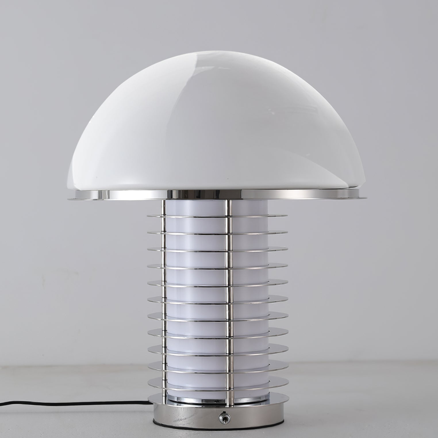 SubtleGlow - Modern Table Lamp with Soft Lighting and Refined Finish 4