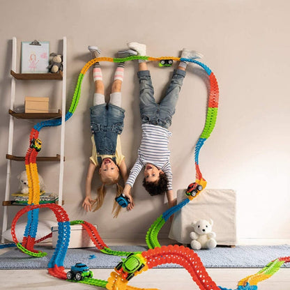 TrackWhiz – Flexible race track set with 360° car movement and custom layout options 8