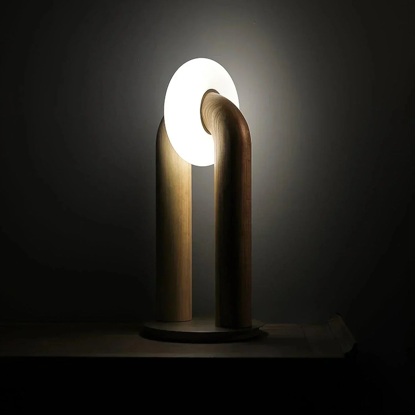 Elegant Curved Table Lamp