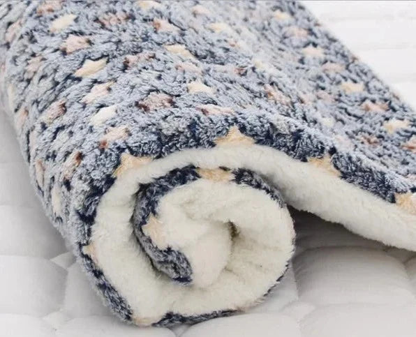 Ultra Soft Cat Blanket – Cozy Flannel Blanket with Cats, Hypoallergenic and Machine Washable, Perfect for All Cats 1