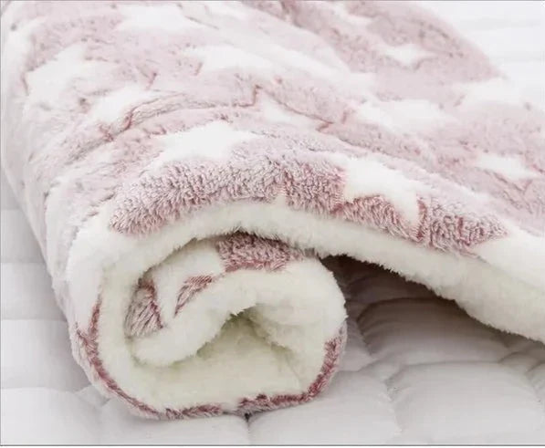 Ultra Soft Cat Blanket – Cozy Flannel Blanket with Cats, Hypoallergenic and Machine Washable, Perfect for All Cats 2
