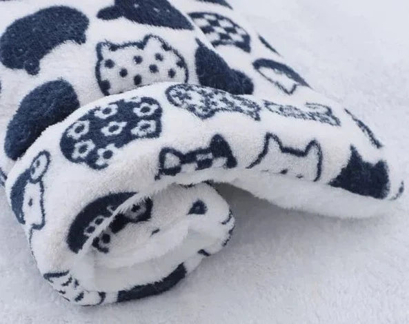 Ultra Soft Cat Blanket – Cozy Flannel Blanket with Cats, Hypoallergenic and Machine Washable, Perfect for All Cats 5