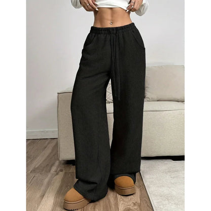 VelvetCrest | Chic Relaxed High-Waisted Corduroy Women's Trousers 3