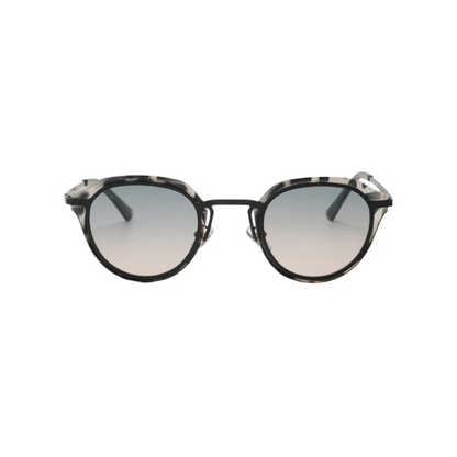 Trendy Men's Shades With UV Protection For Daily Wear