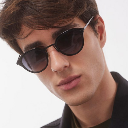 Trendy Men's Shades With UV Protection For Daily Wear
