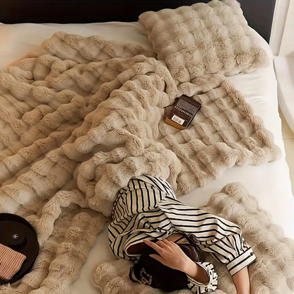 Luxurious Plush Area Rug