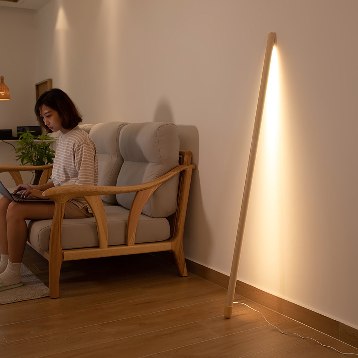 Wall Assist Floor Lamp 4