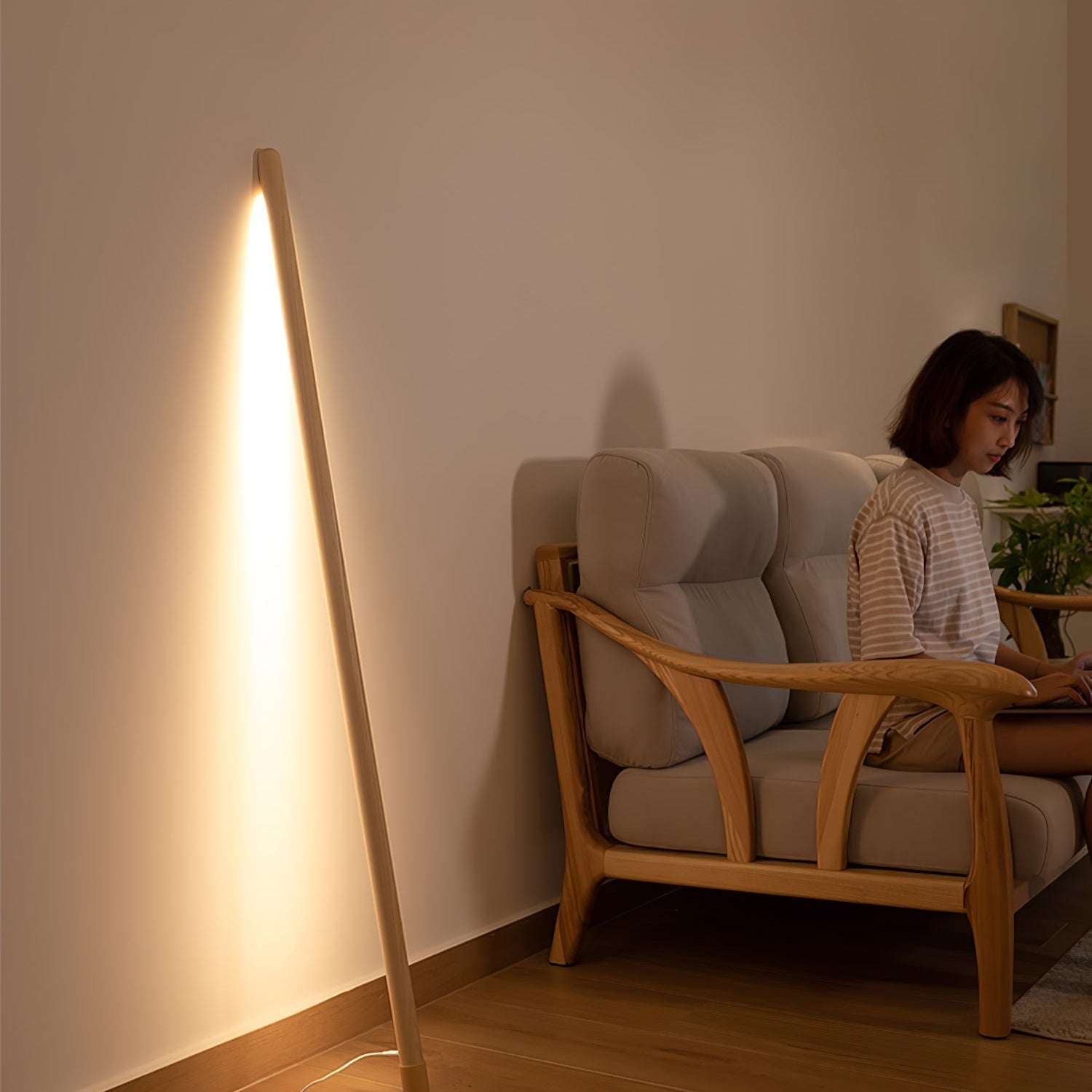 Wall Assist Floor Lamp 8