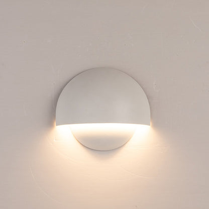 WarmBeam – LED Outdoor Wall Light with Soft Glow 4