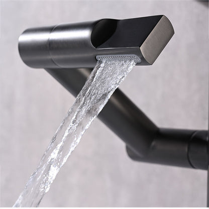 Modern Single Handle Bathroom Faucet with Temp Display