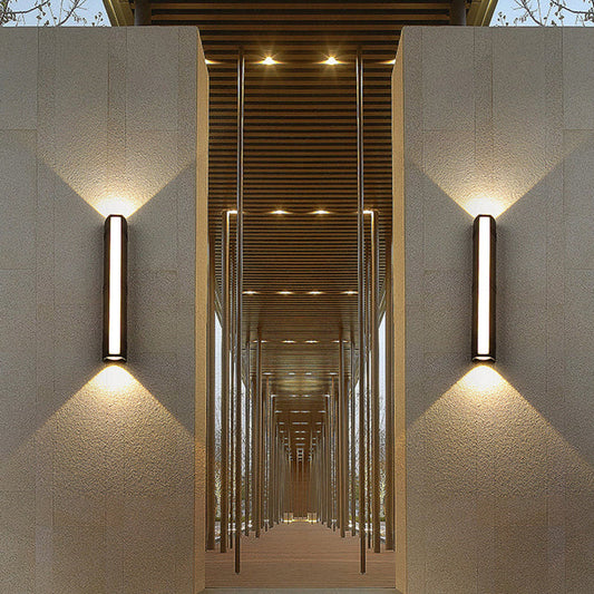 Stylish Adjustable Outdoor LED Wall Lantern - Lusomart